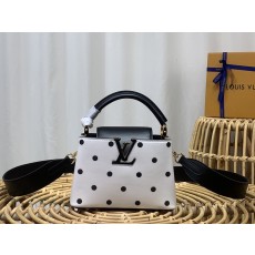 루이비통 LV CAPUCINES MINI 토트 백