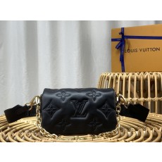 루이비통 LV Wallet on Strap 숄더 백