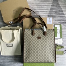 구찌 GUCCI 인터로킹 G 미디엄 토트백