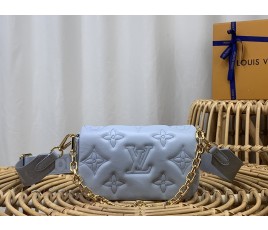 루이비통 LV Wallet on Strap 월릿 온 스트랩 숄더 백