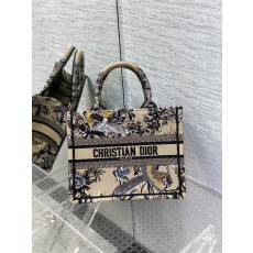 디올 DIOR BOOK 북 토트 백