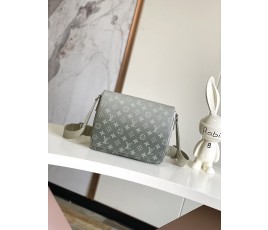 [LOUIS VUITTON-루이비통] 루이비통 디스트릭트 메신저백 M11593